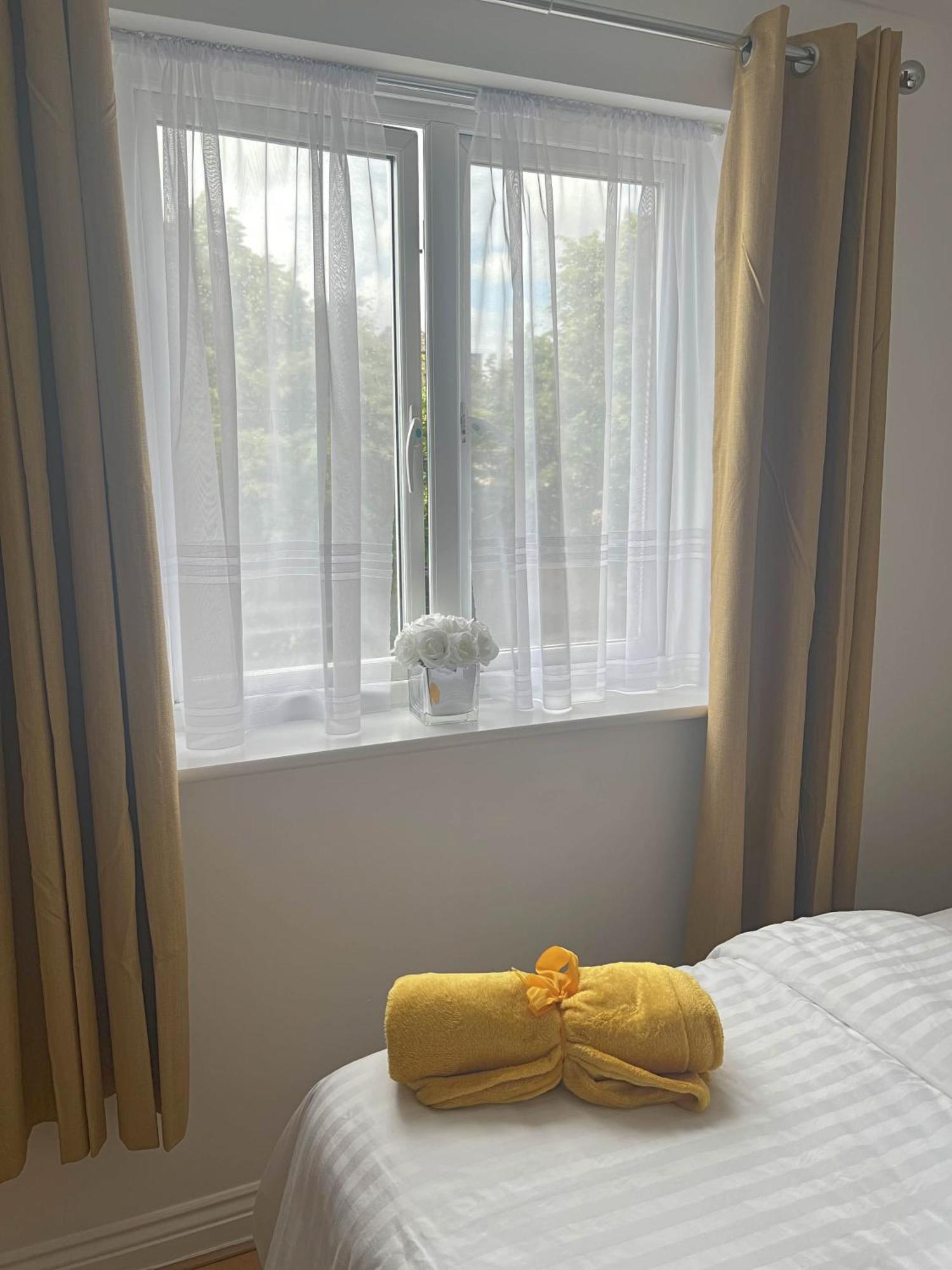 Luxury Rooms And An En-Suite Room With Free Wi-Fi Clarendon Way Колчестер Экстерьер фото
